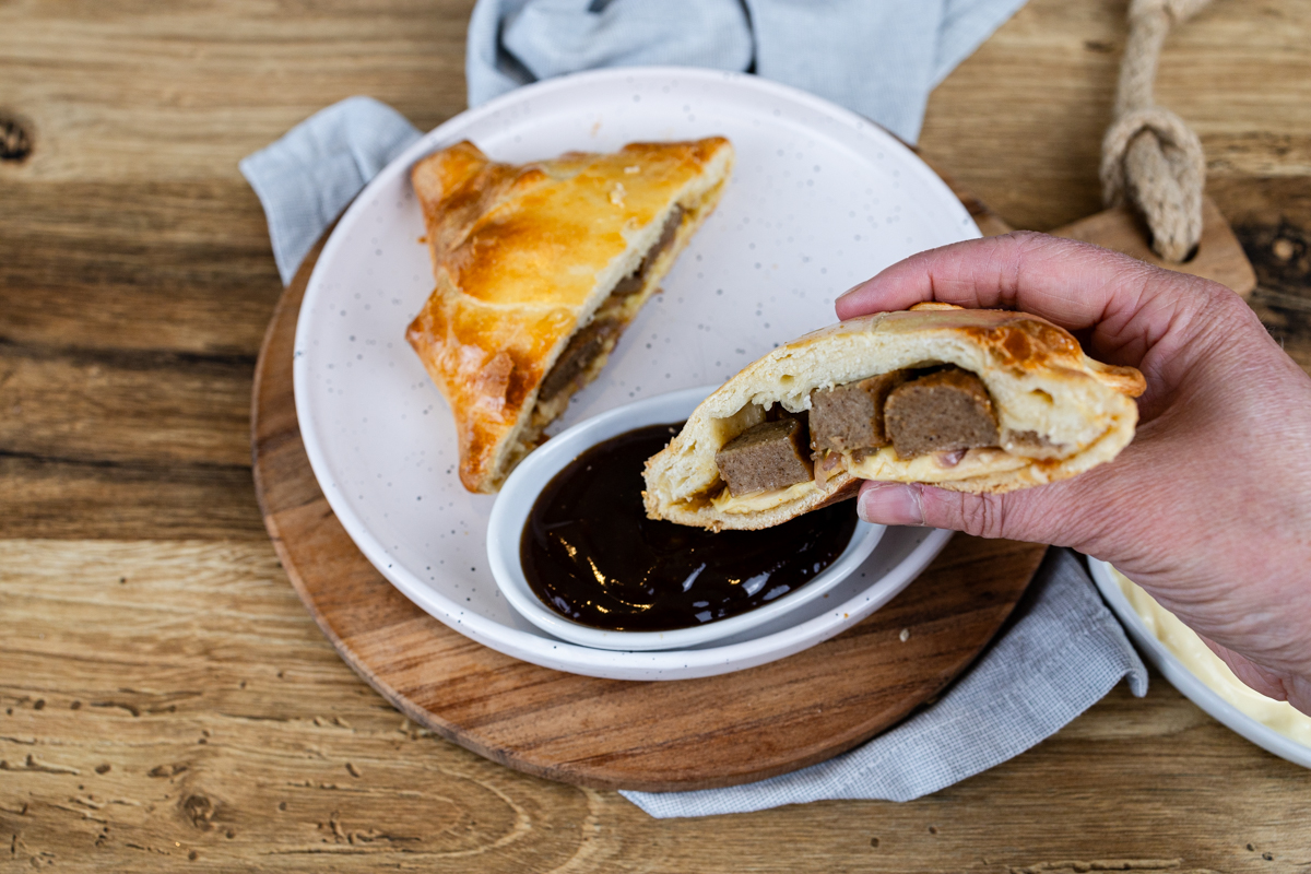 frikandel speciaal flammkuchen tosti